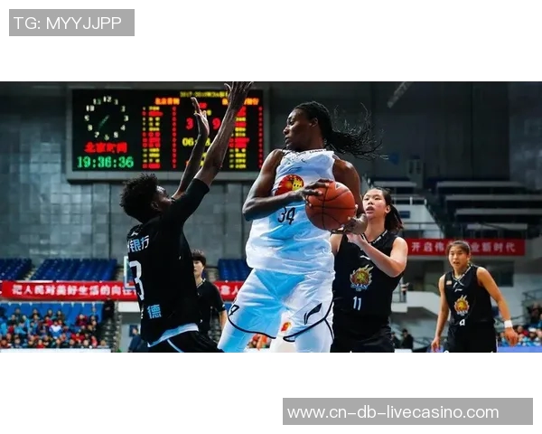 安郅与莫陆军激战正酣谁能在这场较量中笑到最后 安郅与莫陆军激战正酣谁能在这场较量中笑到最后